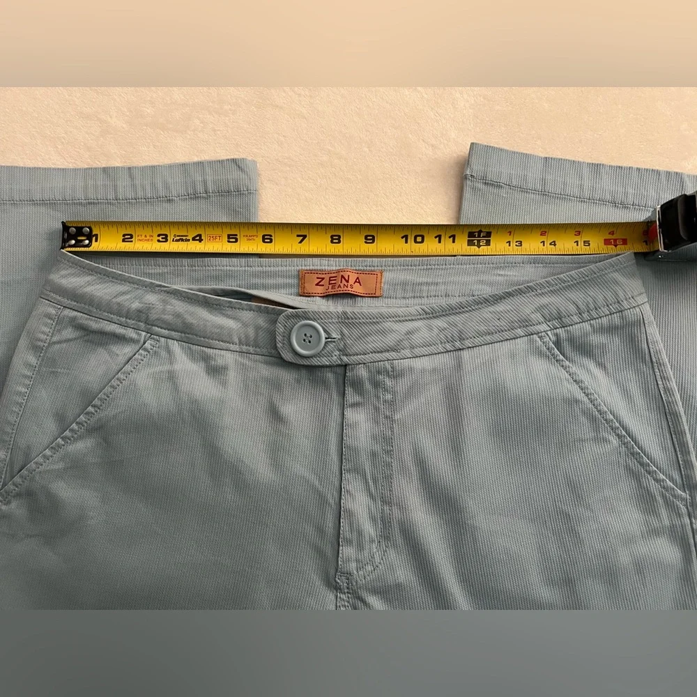 Zena Baby Blue NWOT Corduroy Texture Stretch Capri Pants, Size 12